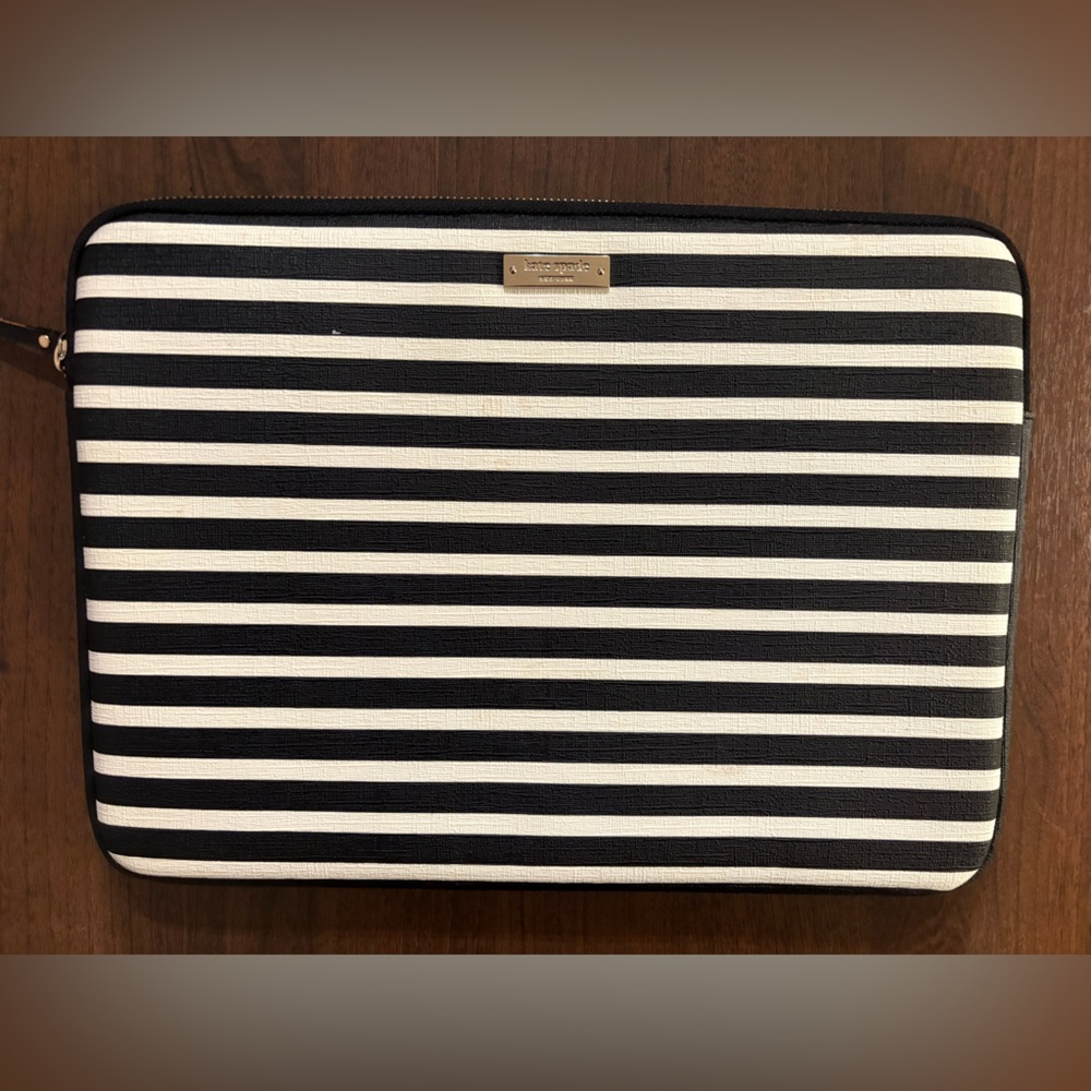Black and White Striped Laptop Sleeve